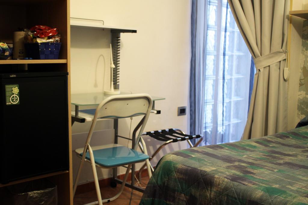 B&B Napoli Plebiscito Cameră foto