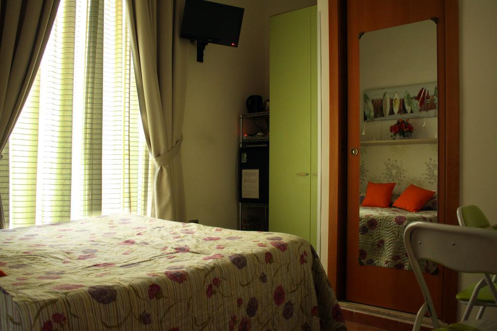 B&B Napoli Plebiscito Cameră foto