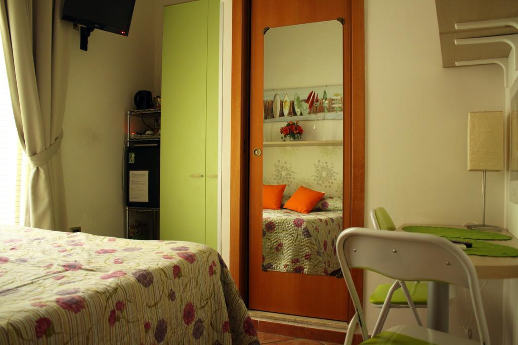 B&B Napoli Plebiscito Cameră foto